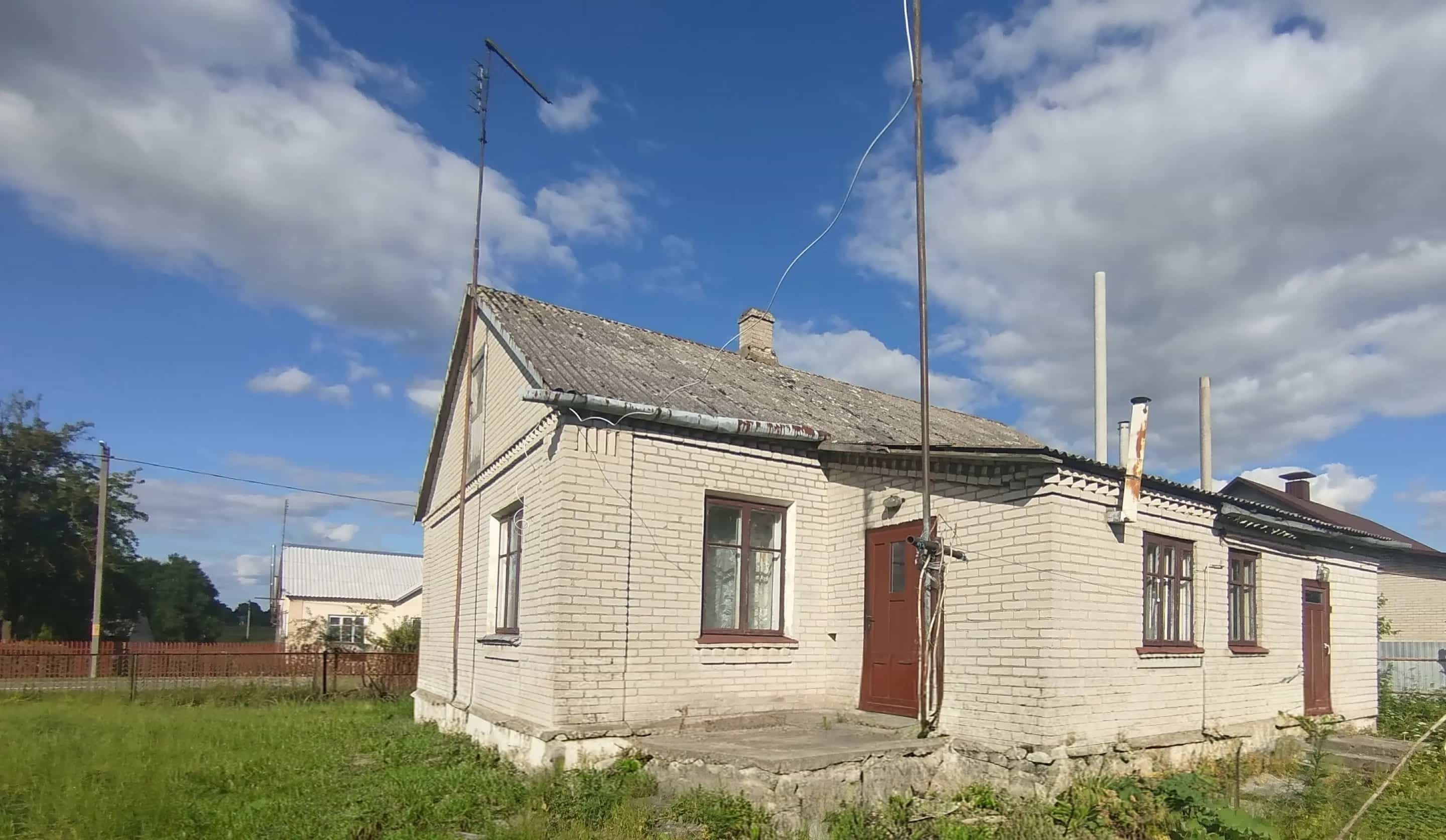Беларусь, Гродненская область, Вороновский район, городской посёлок Радунь, улица В.И. Чапаева, 7, фото 7