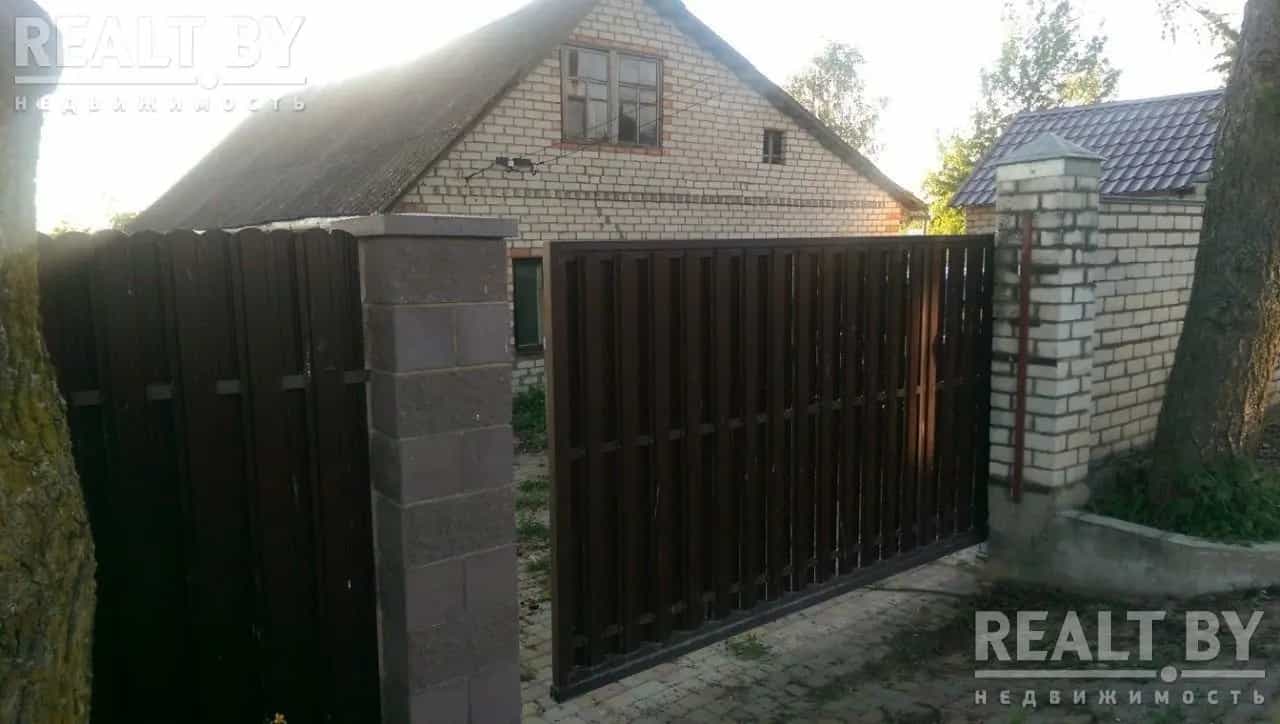 Беларусь, Минский район, Луговослободской сельсовет, агрогородок Замосточье, Центральная улица, 15, фото 7