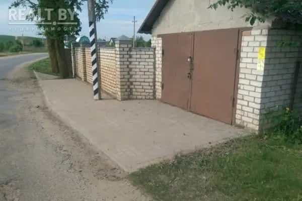 Беларусь, Минский район, Луговослободской сельсовет, агрогородок Замосточье, Центральная улица, 15, фото 9