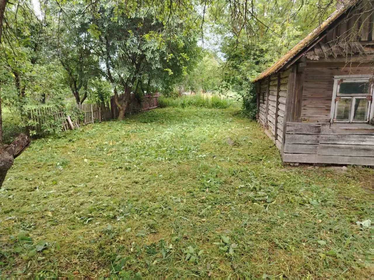 Беларусь, Брестская область, Кобринский район, Залесский сельсовет, деревня Закросница, Полевая улица, 8