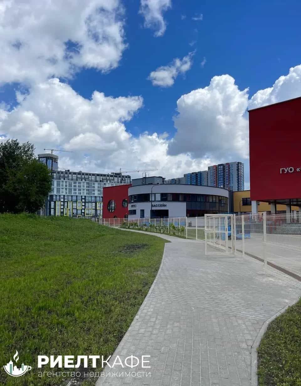 Беларусь, Минск, улица Жореса Алфёрова, 22, фото 3
