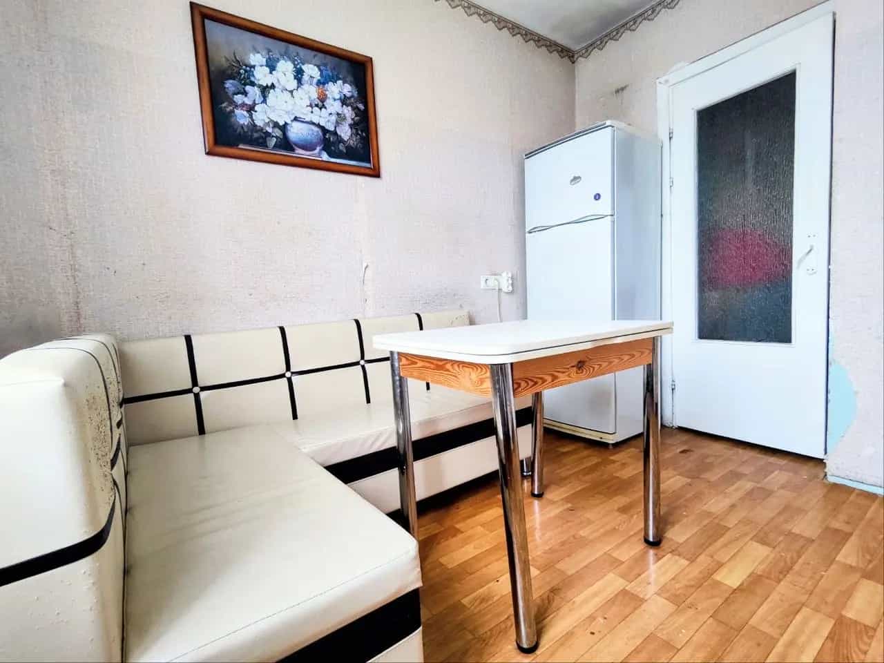 Беларусь, Минск, улица Прушинских, 42