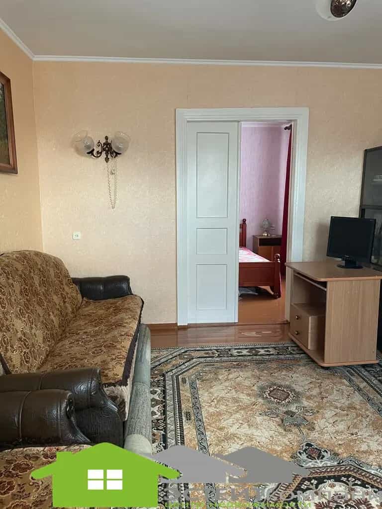 Беларусь, Гродненская область, Слоним, Советская улица, 50, фото 8