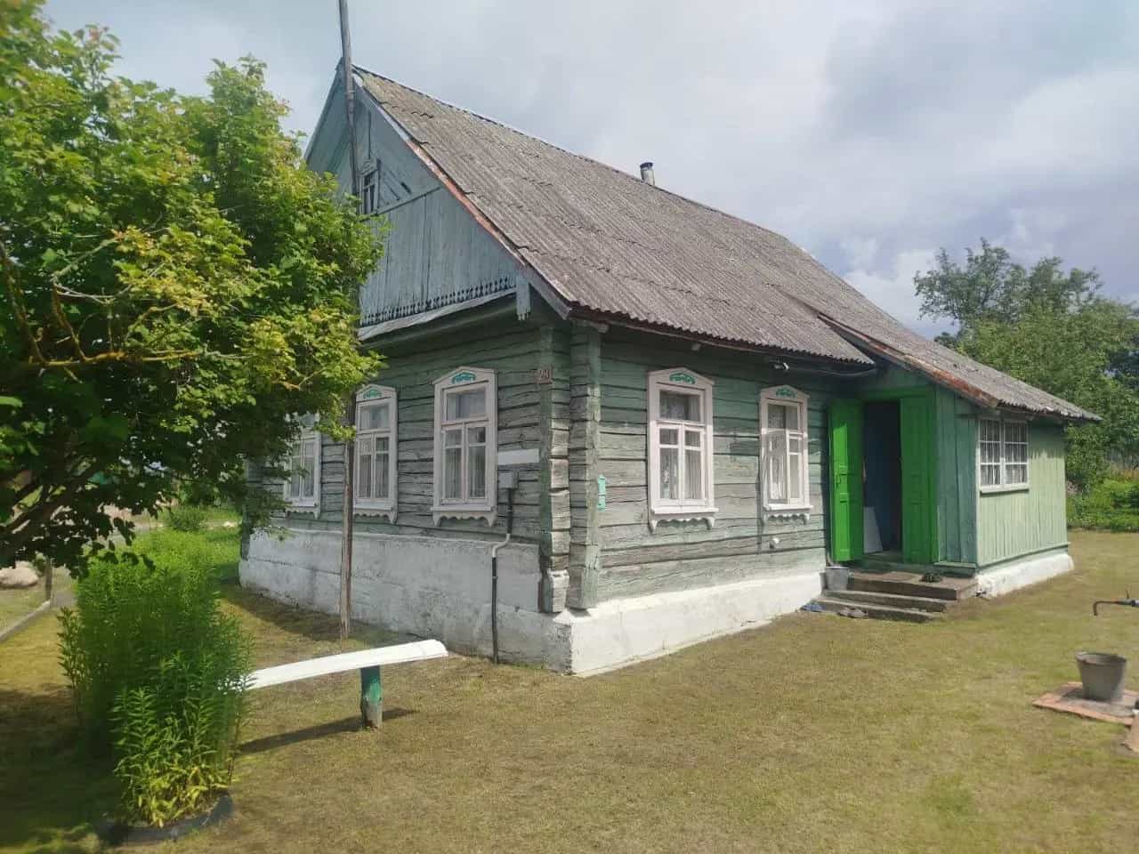 Беларусь, Минский район, Горанский сельсовет, деревня Аксаковщина, Центральная улица, 23