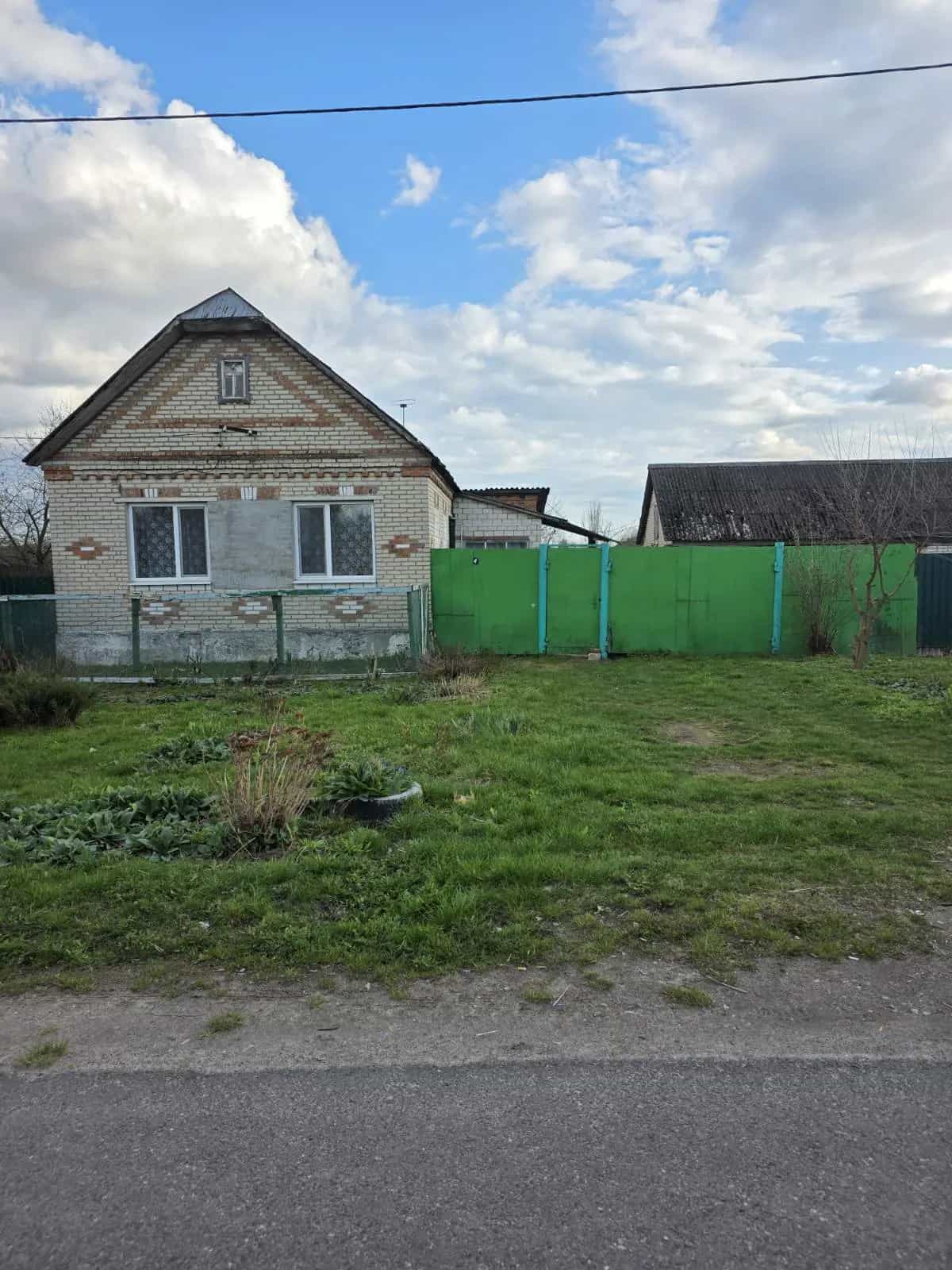Беларусь, Гомельский район, Поколюбичский сельсовет, деревня Лопатино, Молодёжная улица, 4
