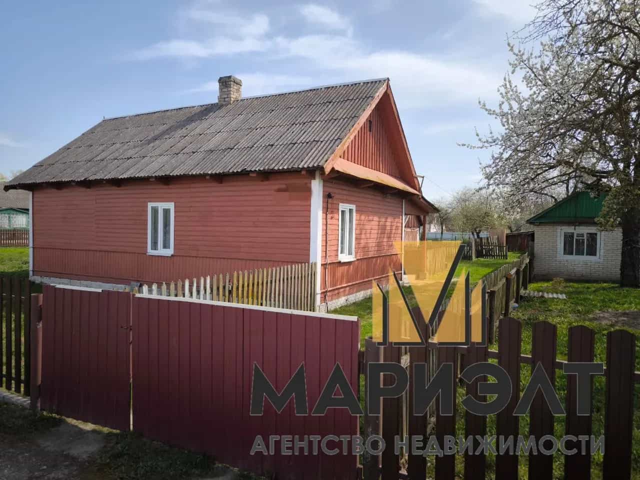 Беларусь, Брестская область, Пружанский район, агрогородок Линово, Октябрьская улица, 4