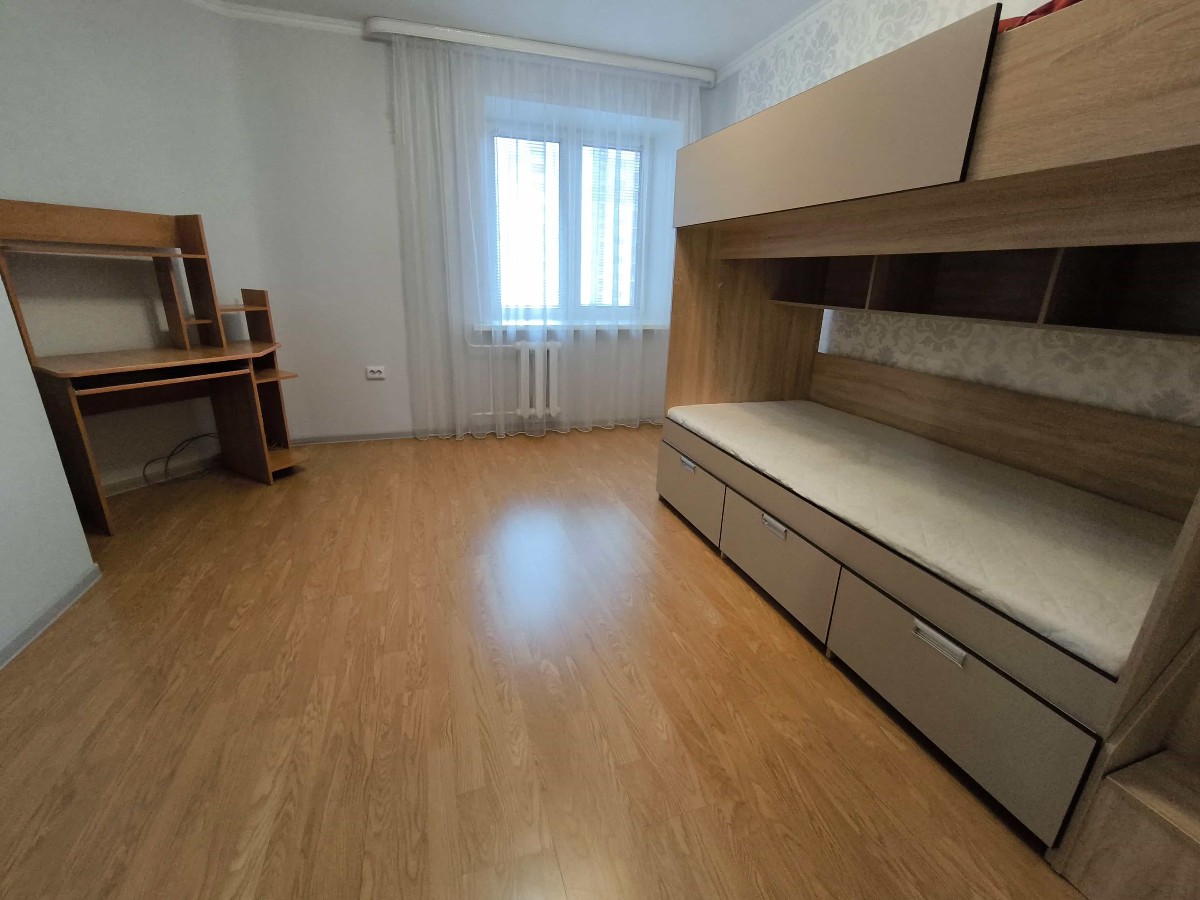 Беларусь, Брестская область, Кобрин, улица Дружбы, 35, фото 20