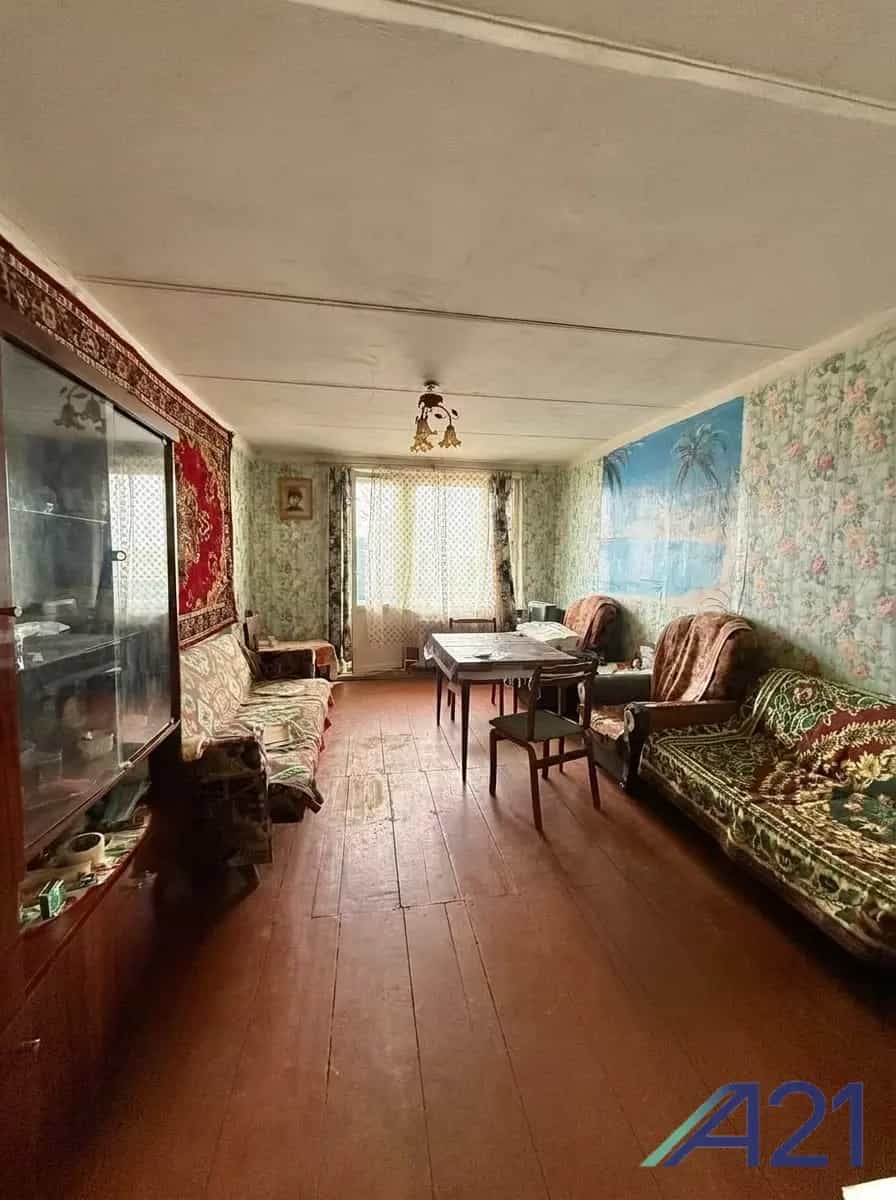 Беларусь, Могилёвская область, городской посёлок Глуск, улица Кирова, 54