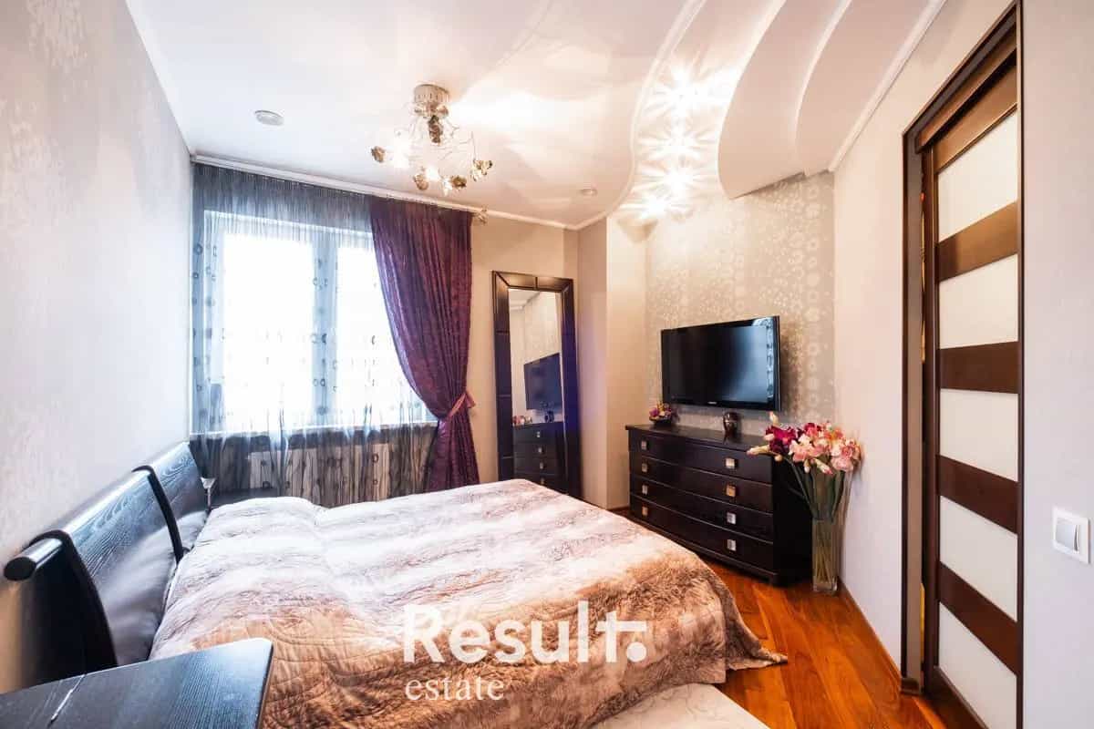 Беларусь, Минск, улица Притыцкого, 39, фото 9