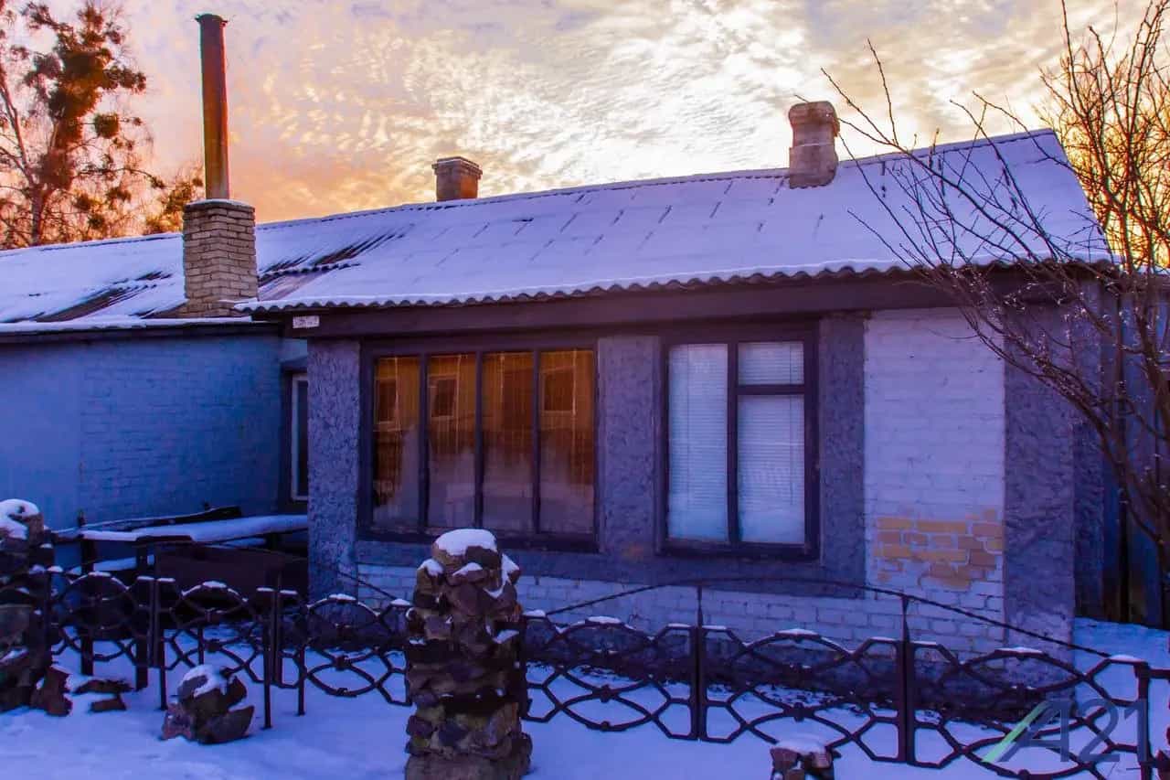 Беларусь, Гомельская область, Петриков, улица Бумажкова, 73, фото 2