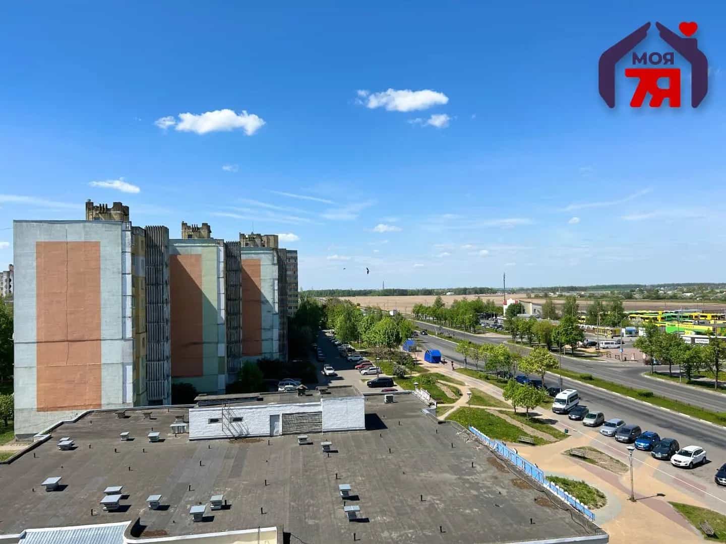 Беларусь, Минская область, Солигорск, Октябрьская улица, 75, фото 16