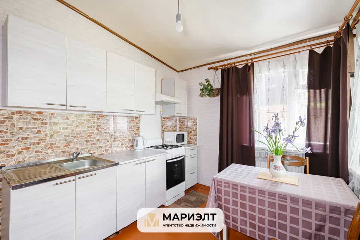 Беларусь, Минск, Днепровская улица, 71