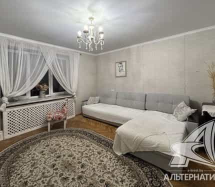 Беларусь, Брест, улица Горького, 21, фото 2