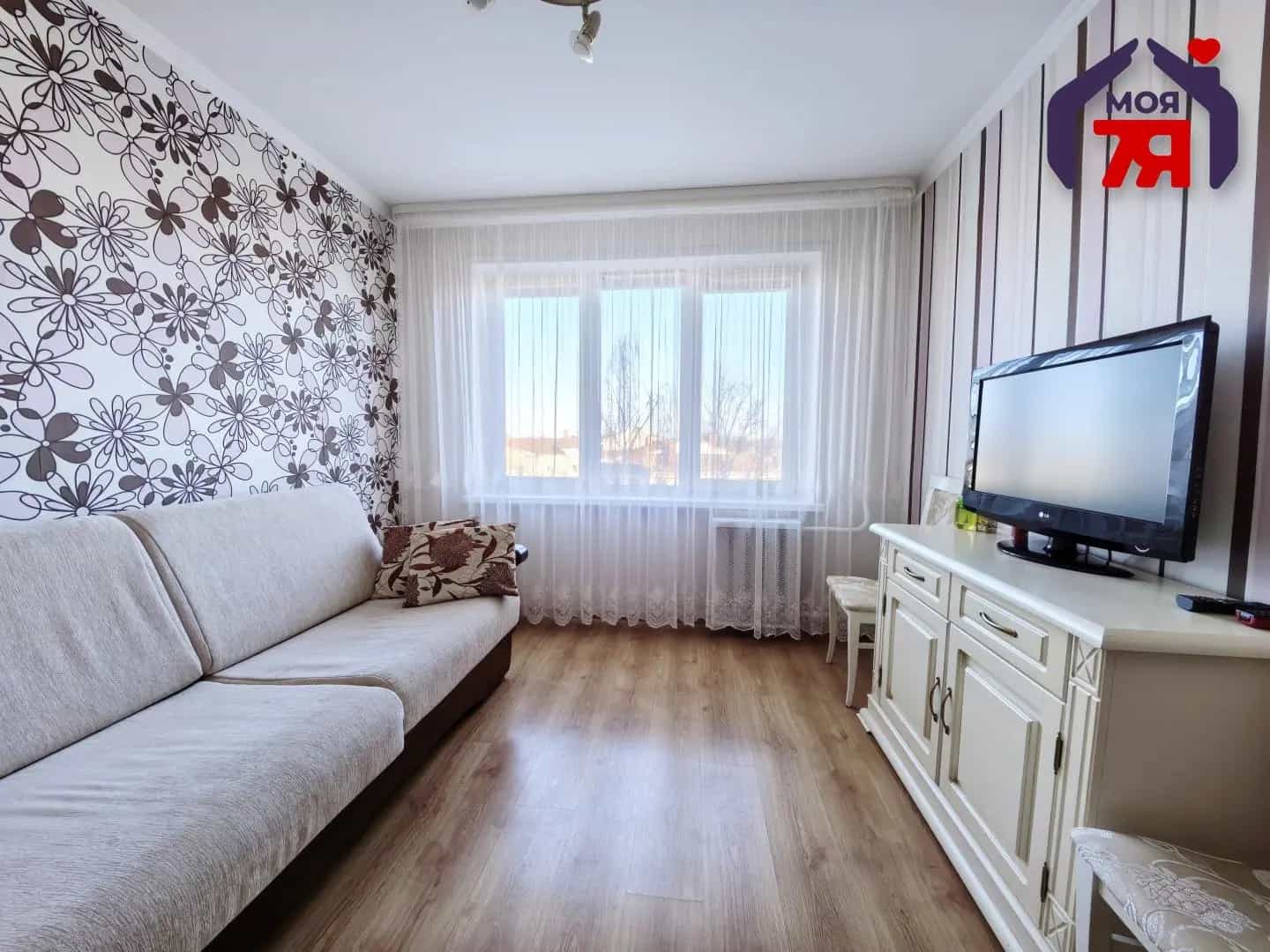 Беларусь, Минская область, Слуцк, улица Гагарина, 17, фото 10