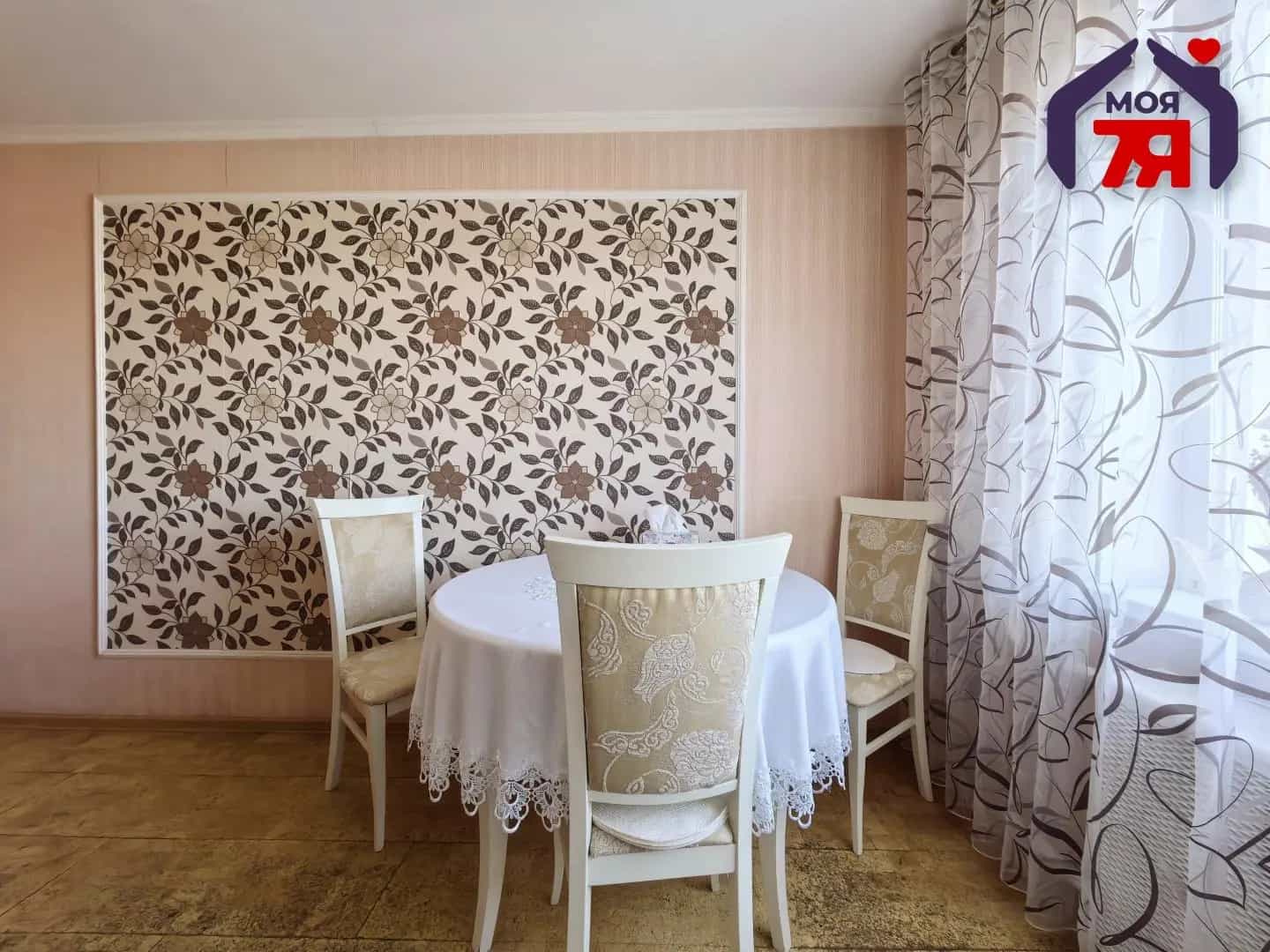 Беларусь, Минская область, Слуцк, улица Гагарина, 17, фото 15