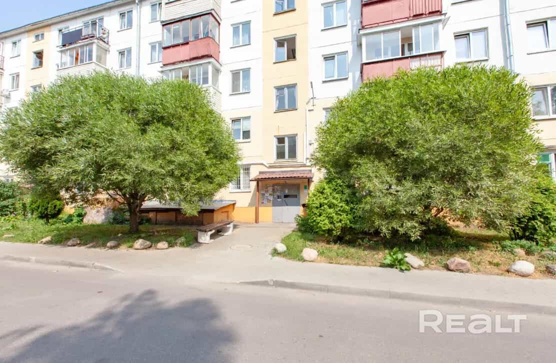 Беларусь, Минск, улица Чкалова, 15к2