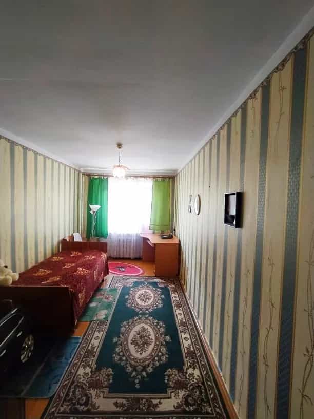 Беларусь, Витебская область, Орша, улица Мира, 7, фото 8