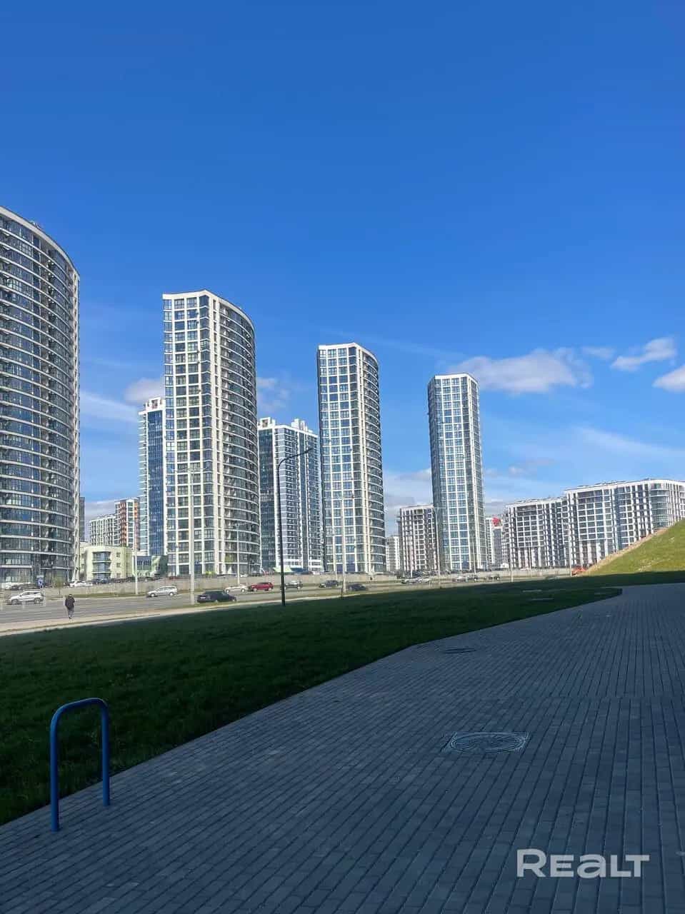 Беларусь, Минск, улица Жореса Алфёрова, 22, фото 2