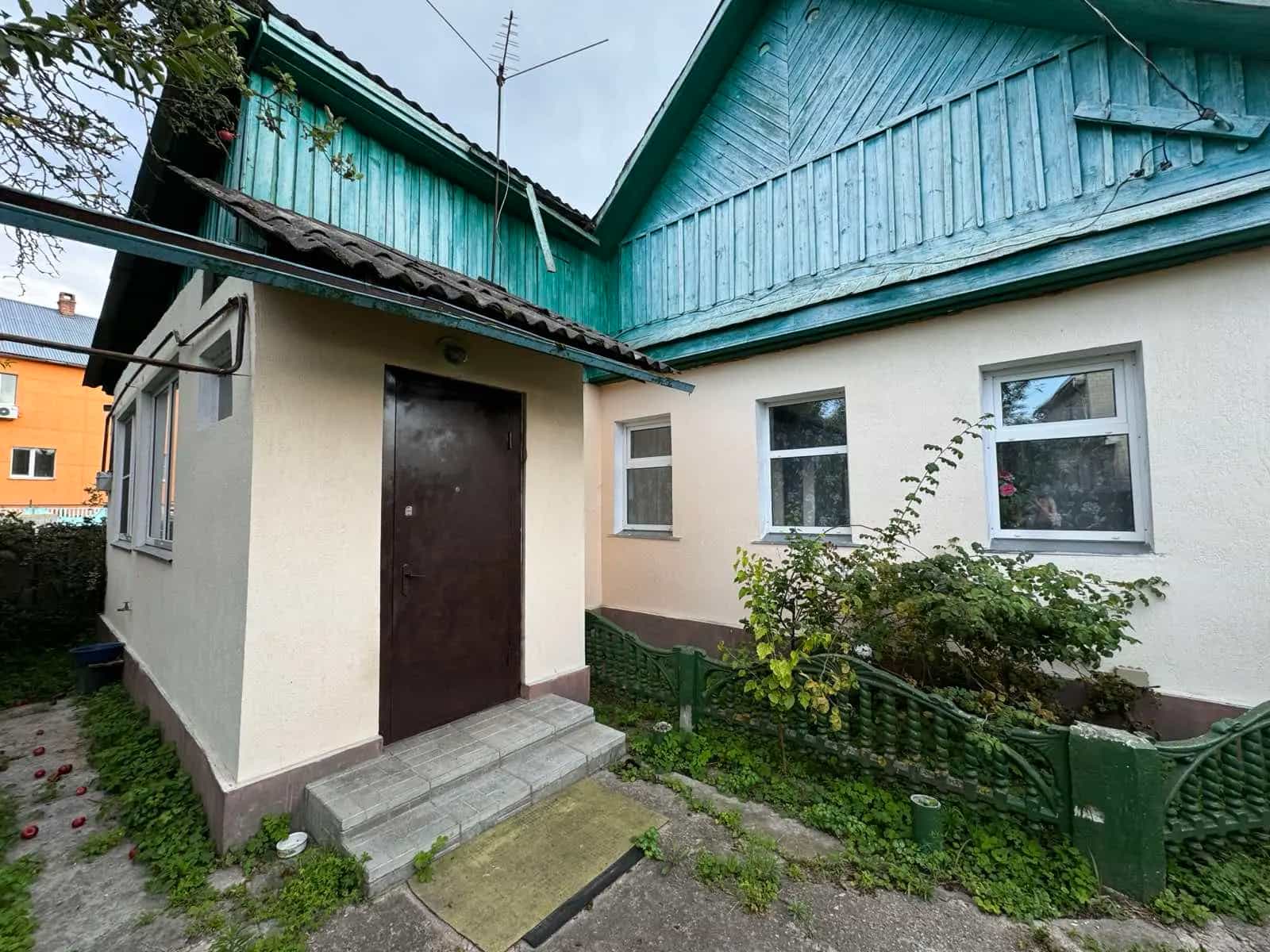 Беларусь, Гомель, 2-я Транзитная улица, 33