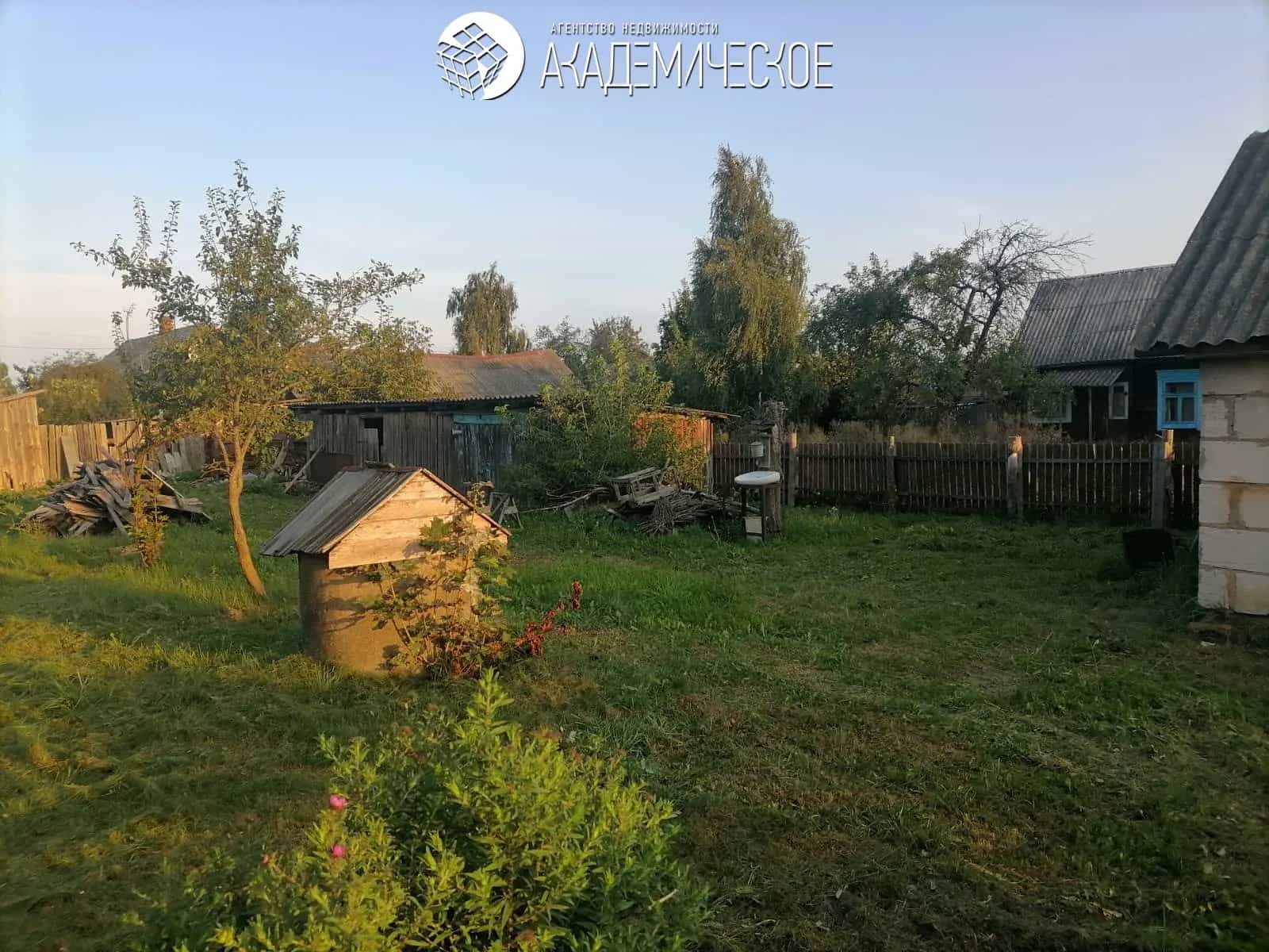 Беларусь, Брестская область, Ивацевичский район, городской посёлок Телеханы, улица Ленина, 20