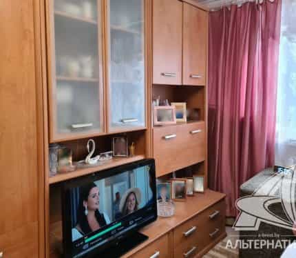 Беларусь, Брест, улица Брестских Дивизий, 12, фото 3