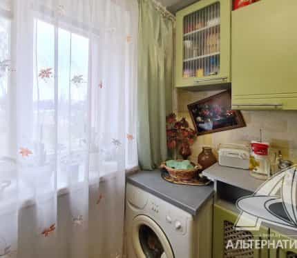 Беларусь, Брест, улица Брестских Дивизий, 12, фото 5