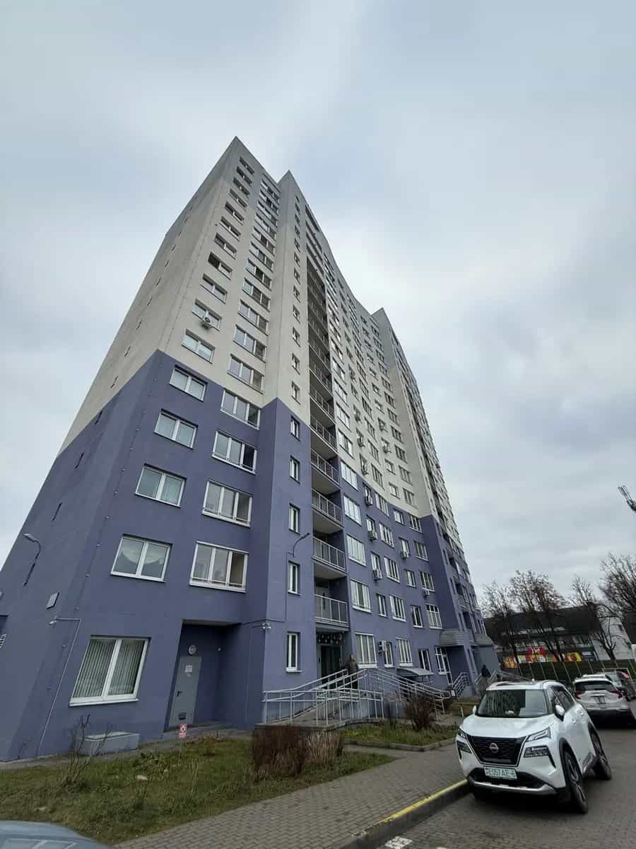 Беларусь, Минск, улица Кутузова, 1