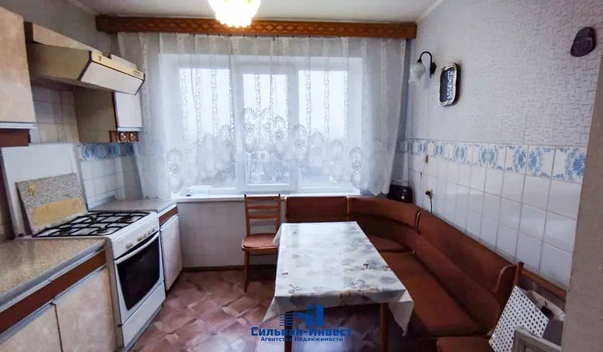 Беларусь, Брестская область, Пинск, Центральная улица, 58, фото 2
