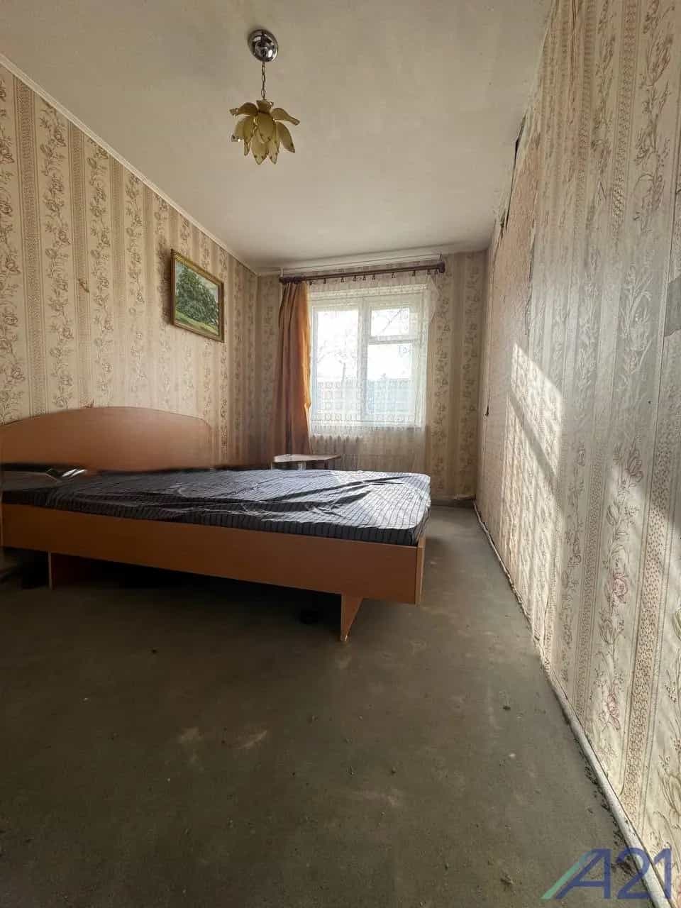 Беларусь, Могилёвская область, Бобруйск, улица Крылова, 5