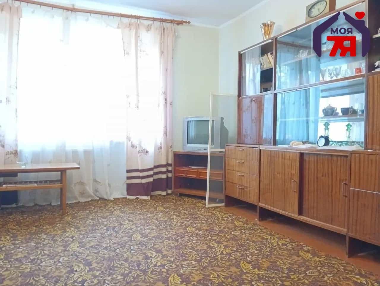 Беларусь, Минская область, Молодечно, улица Космонавтов, 2, фото 4