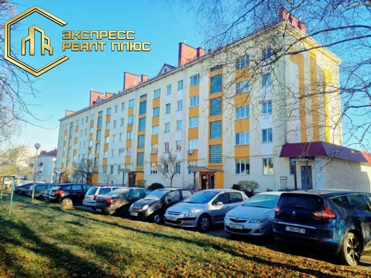 Беларусь, Брестская область, Кобрин, улица Маршала Жукова, 28, фото 9
