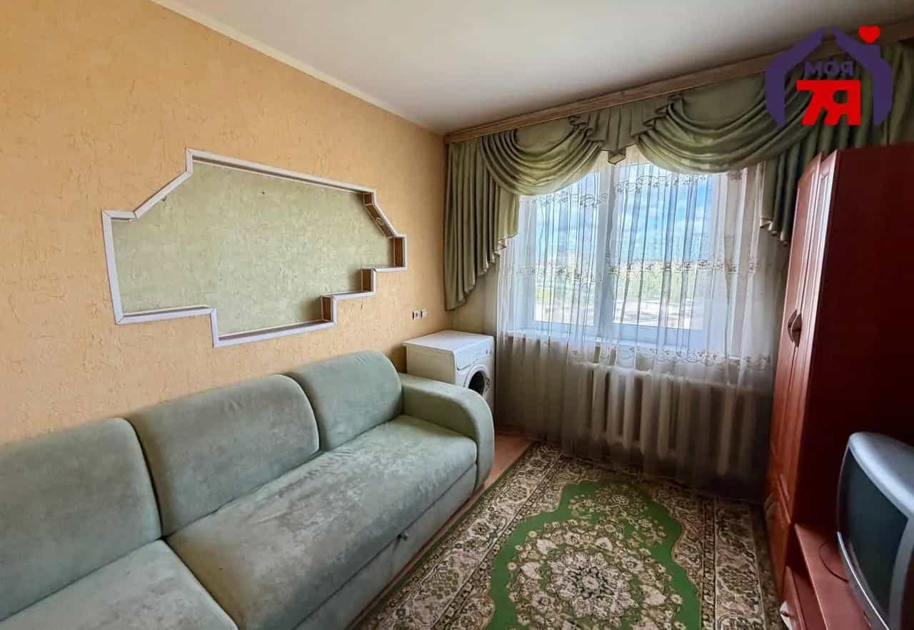 Беларусь, Минская область, Слуцк, Солигорская улица, 8, фото 12