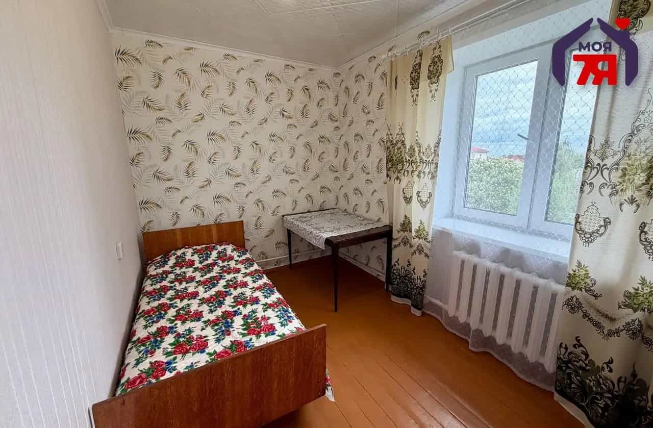 Беларусь, Минская область, Слуцк, улица Кононовича, 8, фото 9
