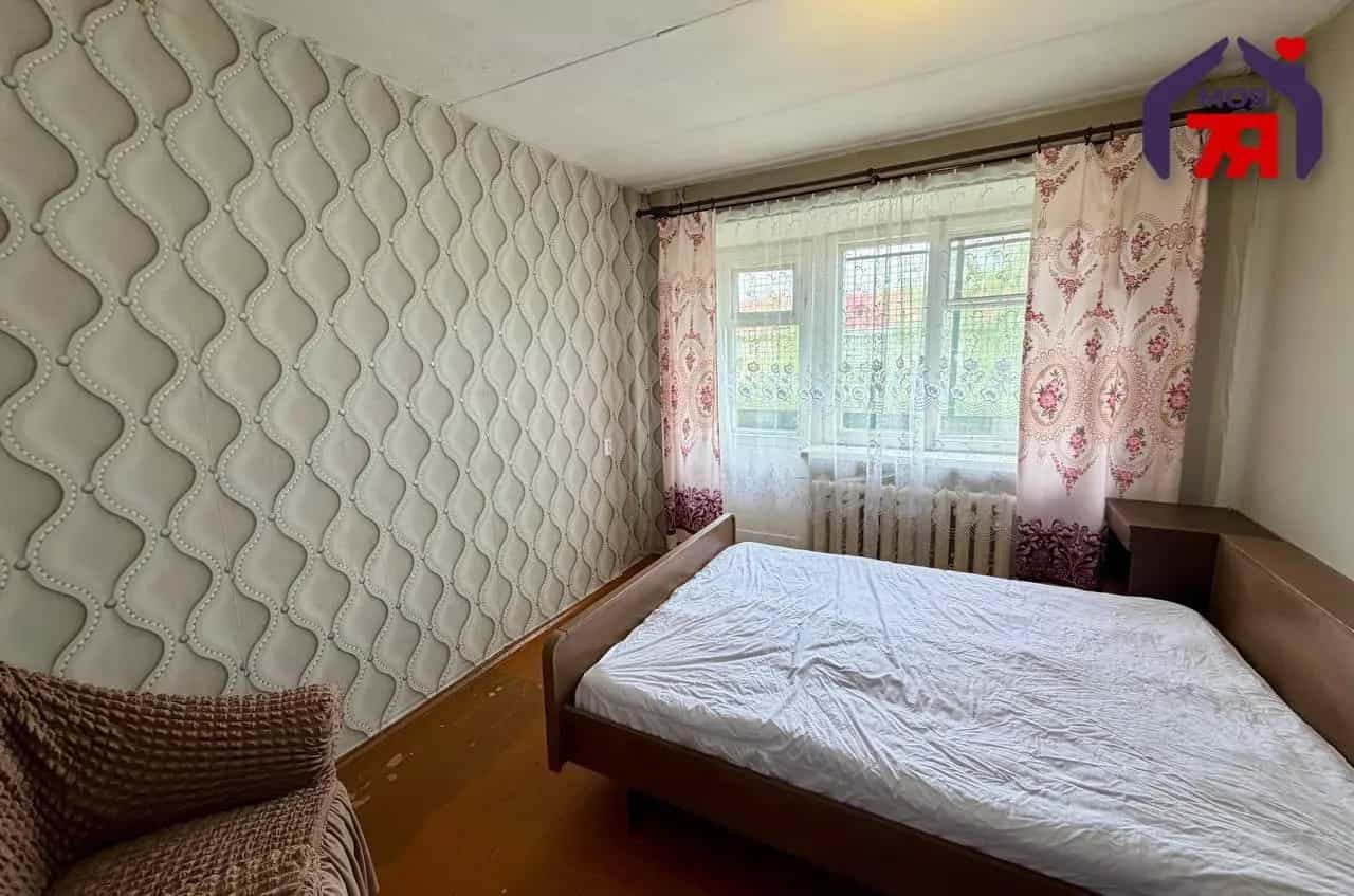 Беларусь, Минская область, Слуцк, улица Кононовича, 8, фото 12