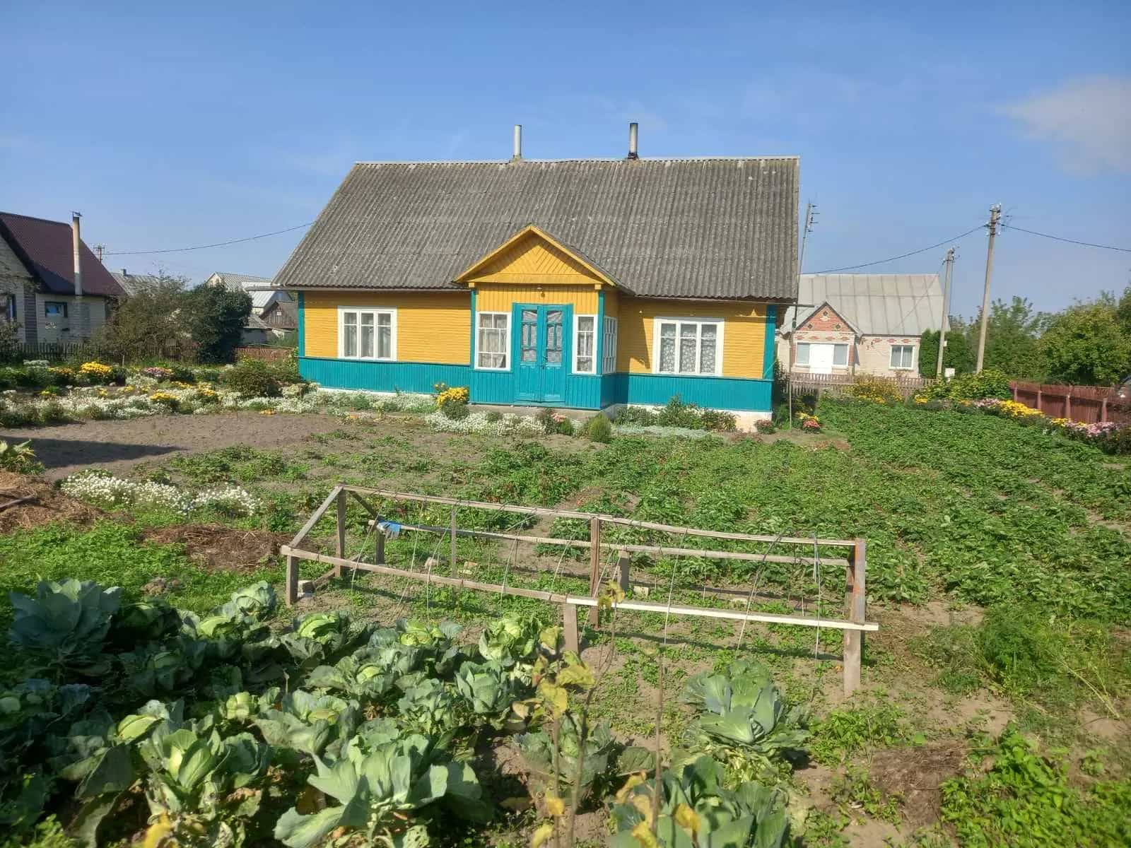 Беларусь, Гродненская область, Вороновский район, городской посёлок Радунь, улица Ф.П. Лозового, 8, фото 3