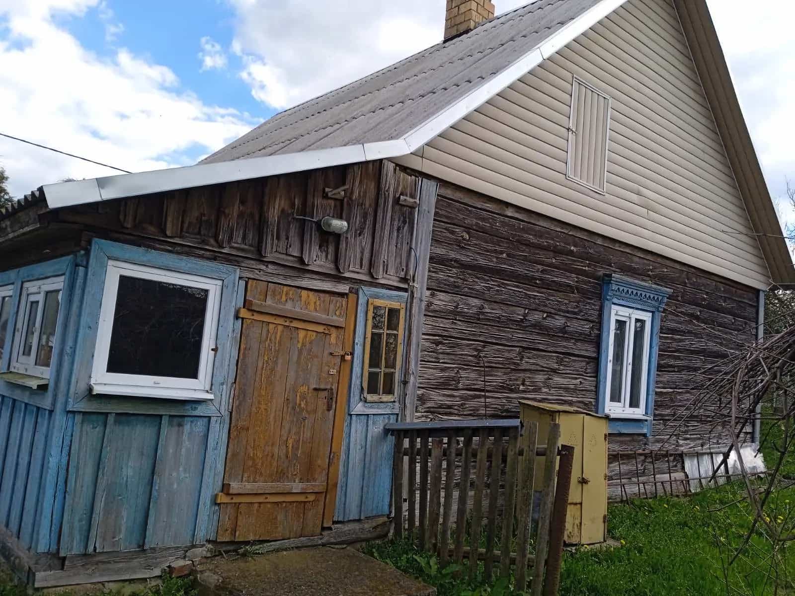 Беларусь, Брестская область, Пинский район, городской посёлок Логишин, улица Свердлова, 11, фото 3