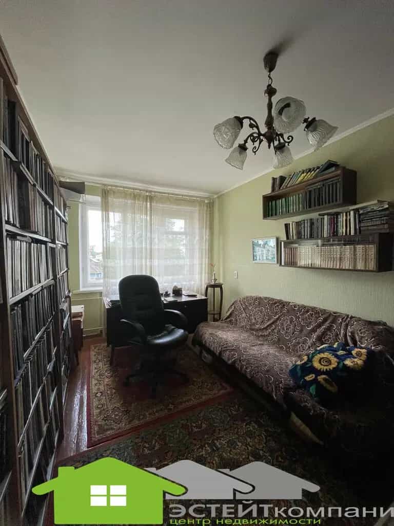 Беларусь, Гродненская область, Новогрудок, Комсомольская улица, 13, фото 8