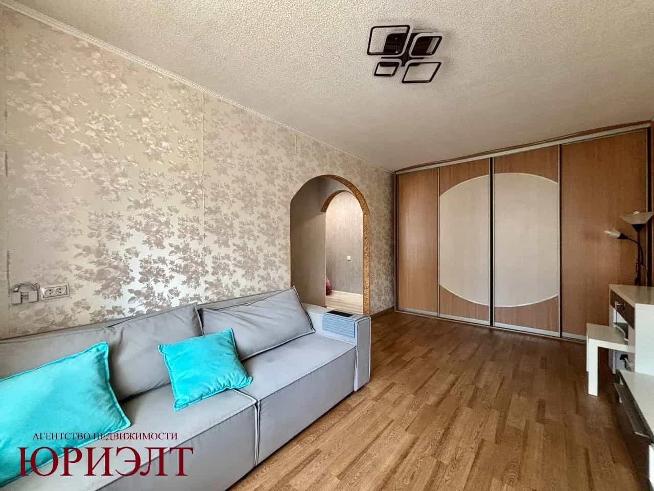 Беларусь, Витебская область, Новополоцк, Молодёжная улица, 55, фото 4