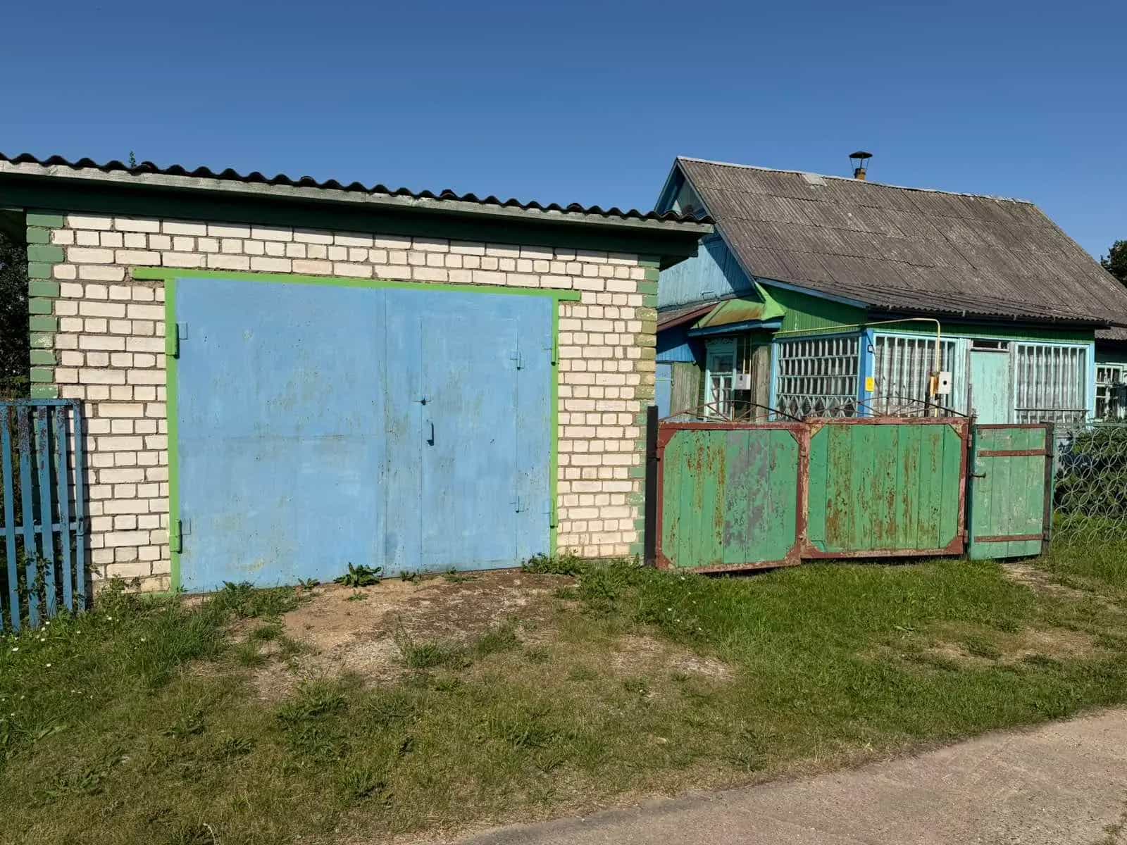 Беларусь, Минская область, Дзержинский сельсовет, деревня Ферма-Гай, Центральная улица, 25