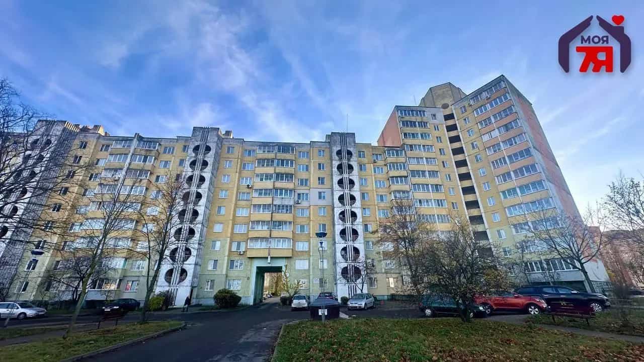 Беларусь, Минская область, Солигорск, Октябрьская улица, 95, фото 23