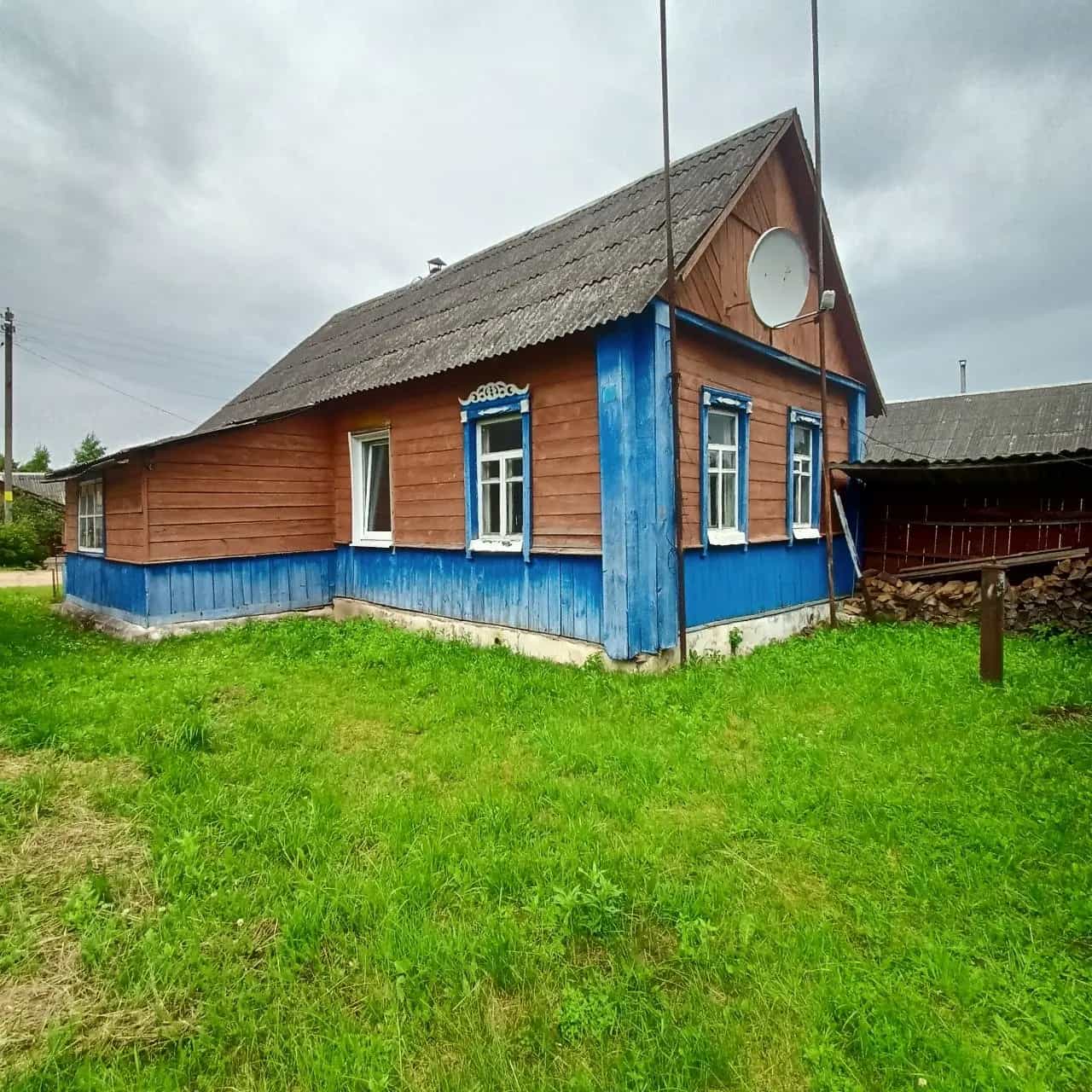 Беларусь, Витебская область, городской посёлок Бешенковичи, улица Лазо, 9