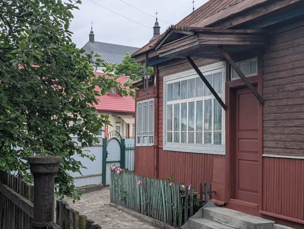 Беларусь, Гродненская область, Слоним, улица Максима Горького, 10, фото 3