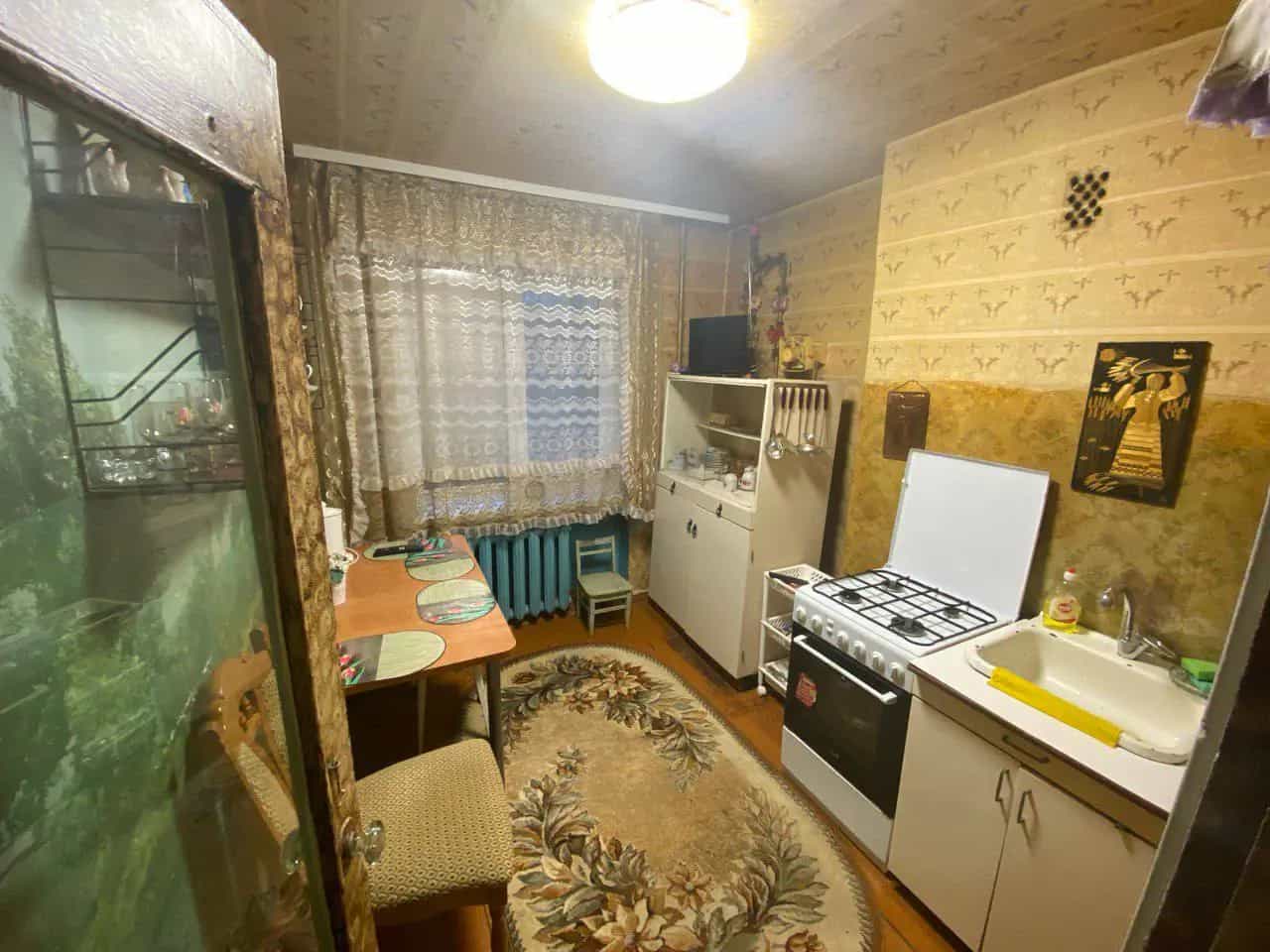 Беларусь, Гомельская область, Жлобин, 1-й микрорайон, 11, фото 3