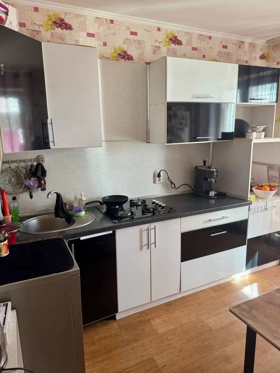 Беларусь, Гомельская область, Жлобин, 18-й микрорайон, 31Б, фото 4
