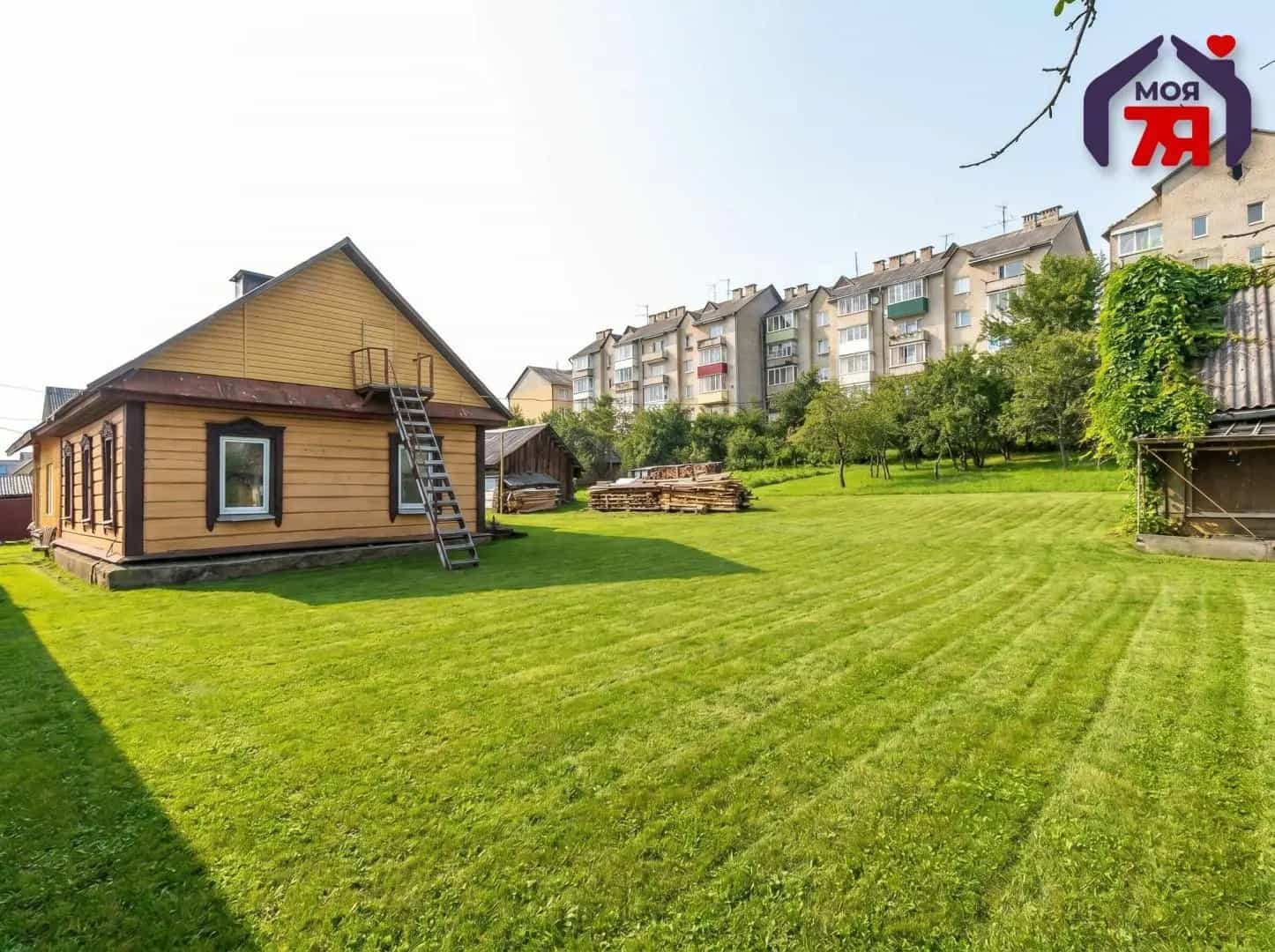 Беларусь, Минская область, Логойск, улица Крылова, 12, фото 2