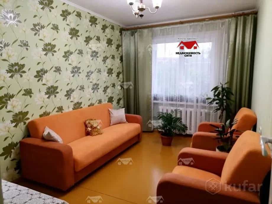 Беларусь, Гомельская область, Жлобин, Поплавская улица, 3