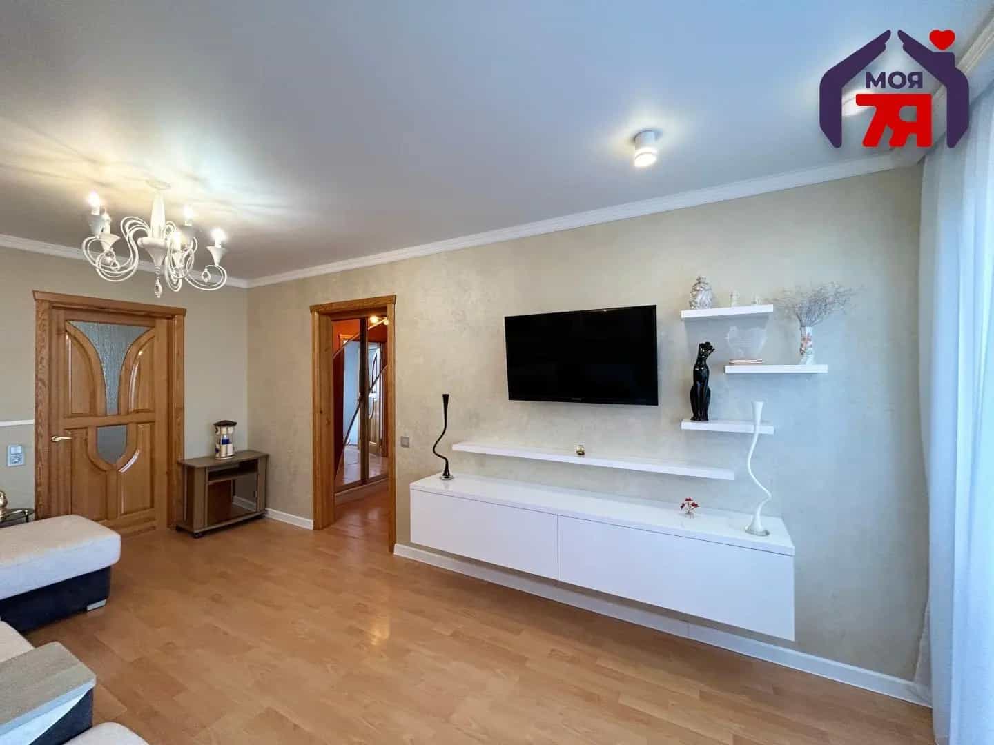 Беларусь, Минская область, Солигорск, улица Ленина, 2Б, фото 4