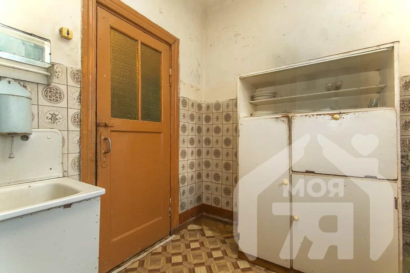 Беларусь, Минская область, Молодечно, Першамайская улица, 10, фото 5