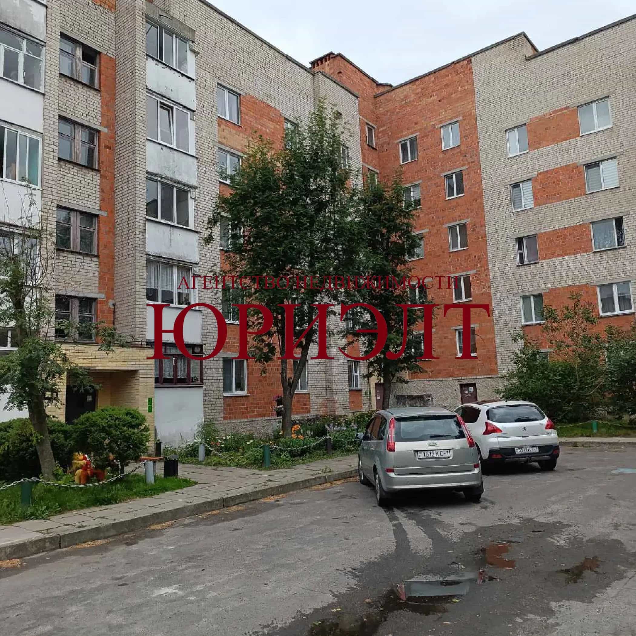 Беларусь, Брестская область, Пинск, Центральная улица, 4
