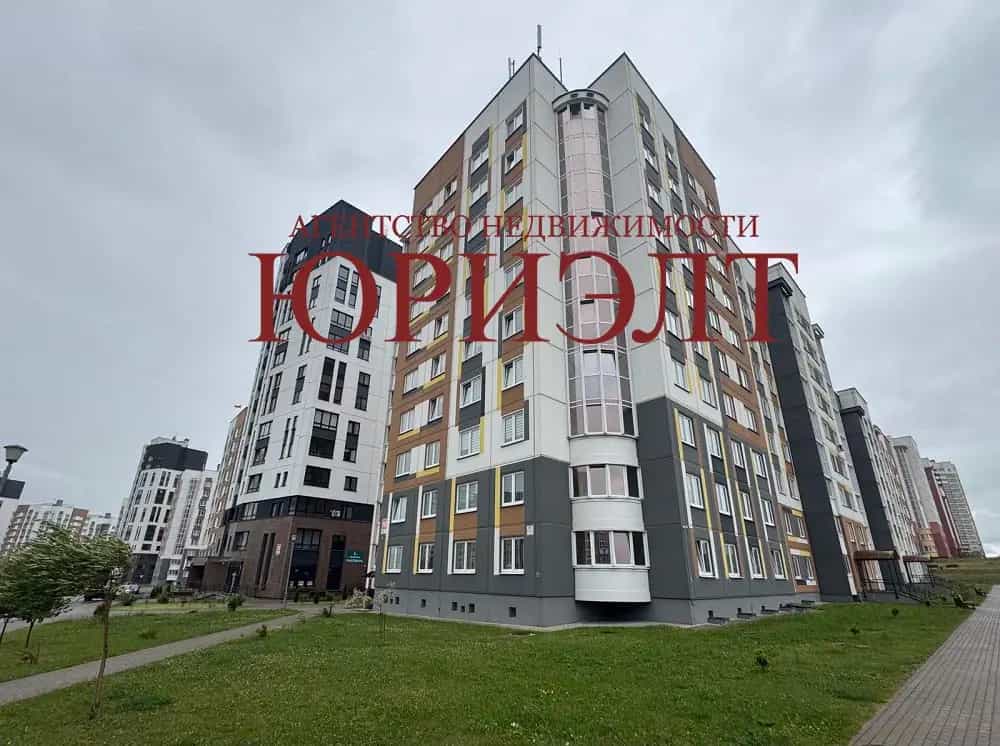 Беларусь, Гродно, улица Виктора Глухова, 18